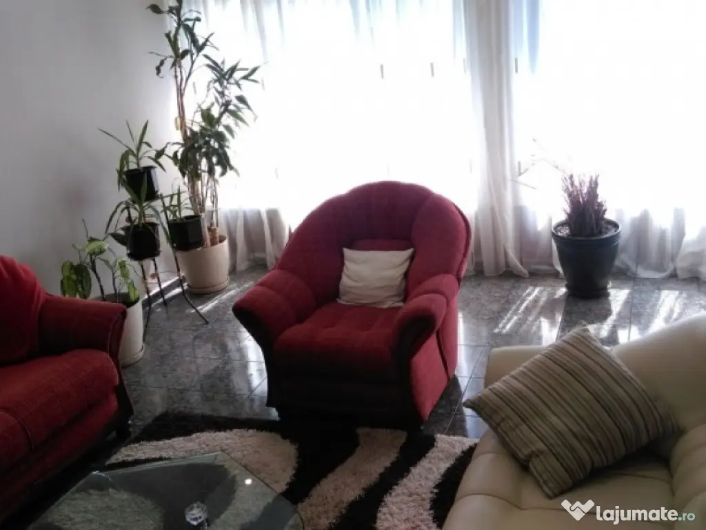 Apartament 3 camere de vanzare Dambovita 