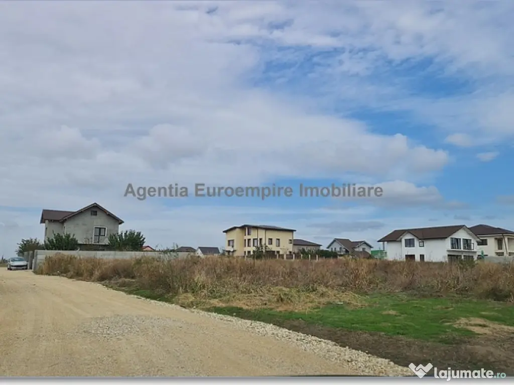 Teren de vanzare in Lazu