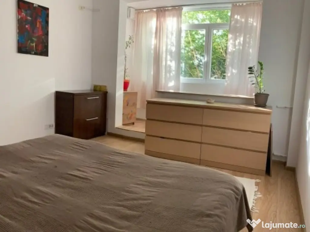 Brancoveanu, zona Spitalul Marie Currie, Ap.4 cam.