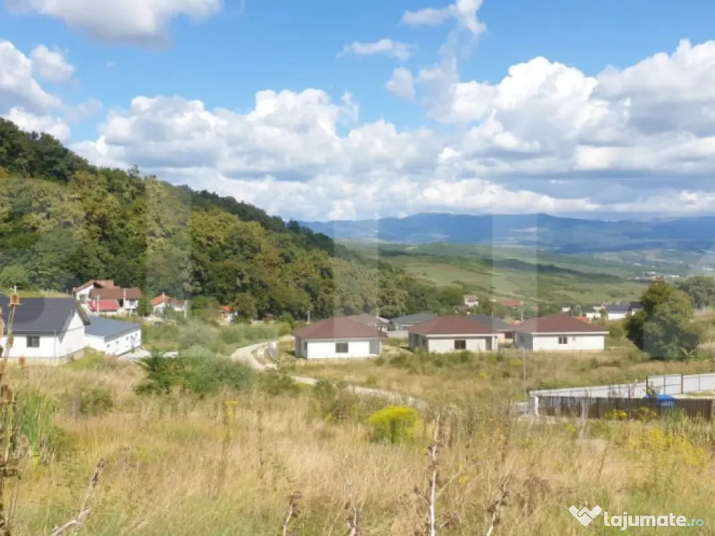 Teren de 785 mp, zona Dealul Jelnei