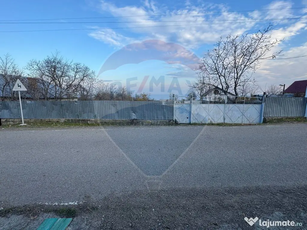 Teren 2636 mp în Pădureni /Jariștea