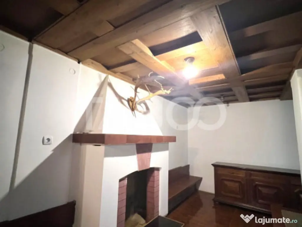 Apartament de vanzare cu 5 camere garaj zona Central din Sib 