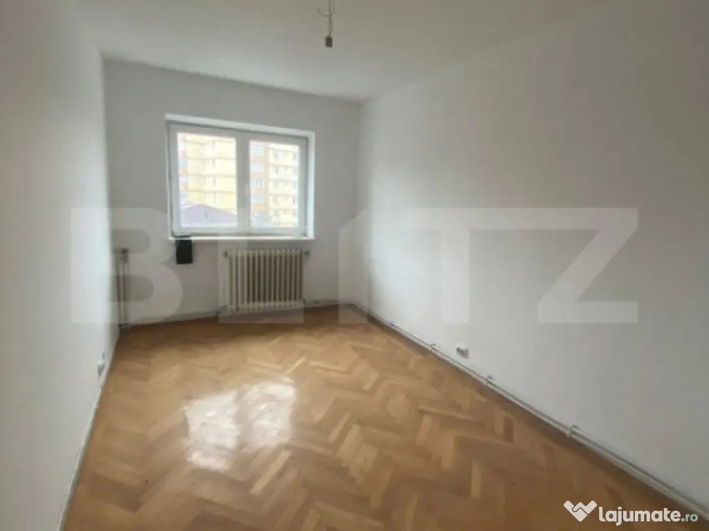 Apartament 3 camere, etaj intermediar, cartier George Enesc