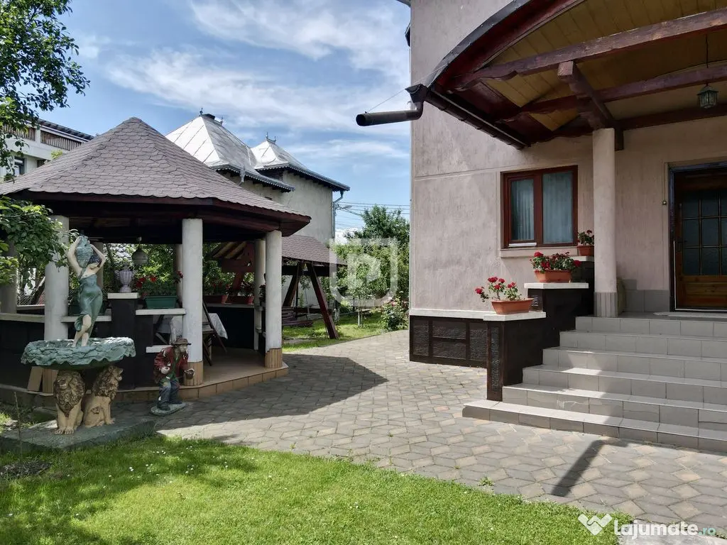 Pensiune si Casa Ultracentral | Gura Humorului | Arinis |... 