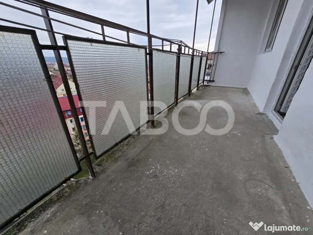 Apartament decomandat de vanzare cu 3 camere balcon zona Mih 