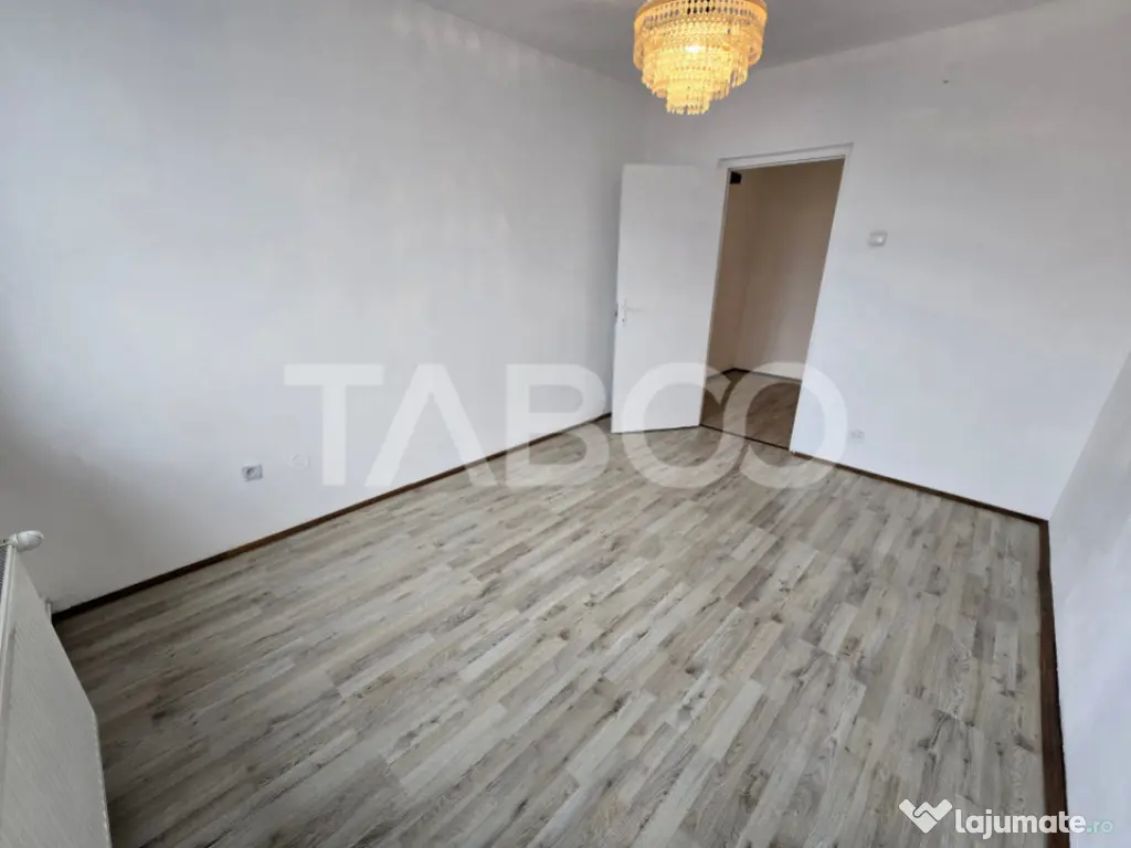 Apartament decomandat de vanzare cu 3 camere balcon zona Mih 