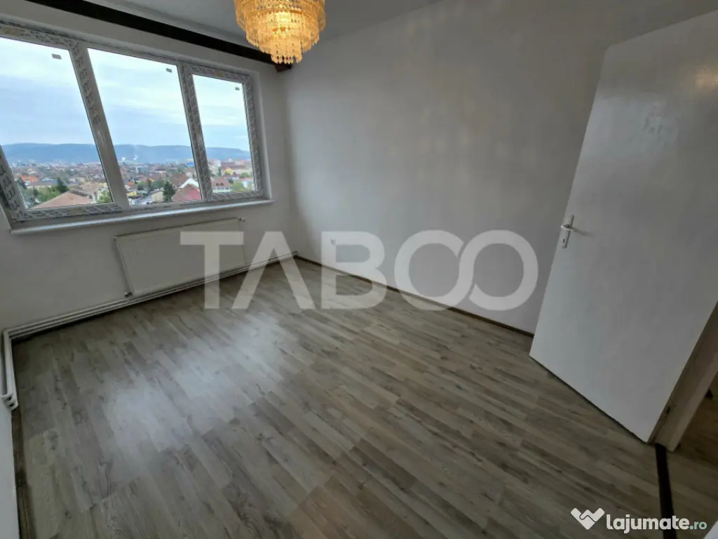 Apartament decomandat de vanzare cu 3 camere balcon zona Mih 