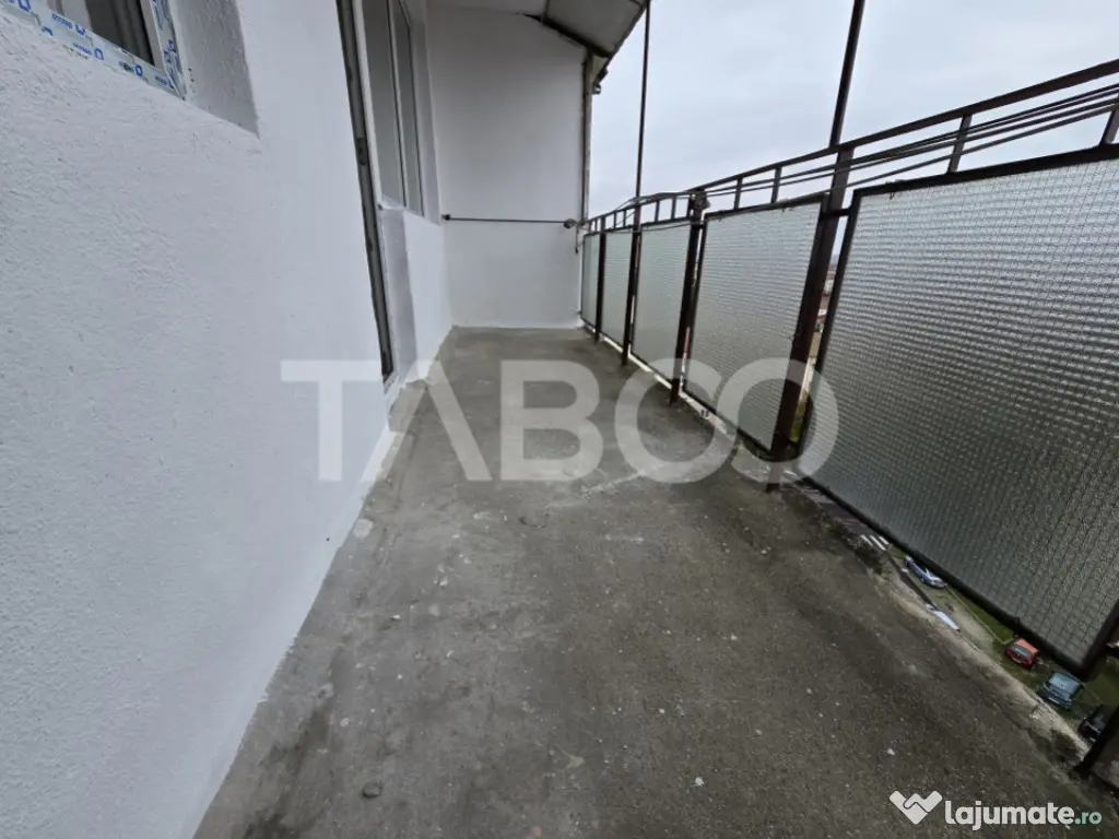 Apartament decomandat de vanzare cu 3 camere balcon zona Mih 