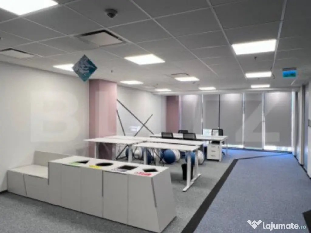 Cladire moderna zona centrala