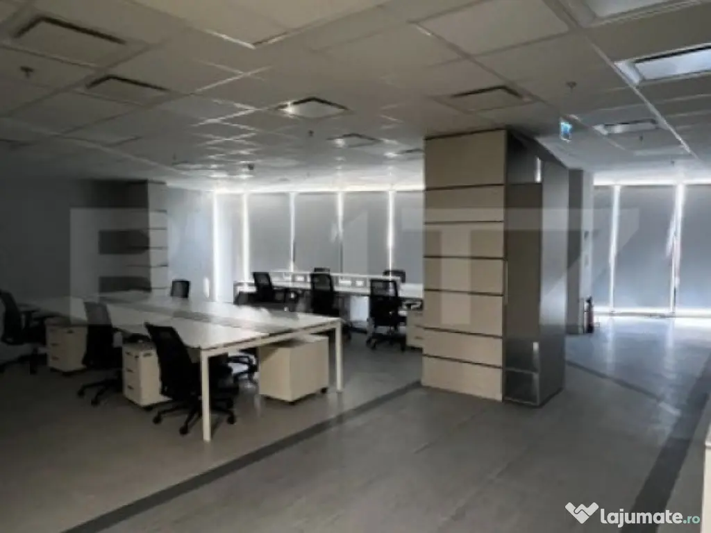 Cladire moderna zona centrala