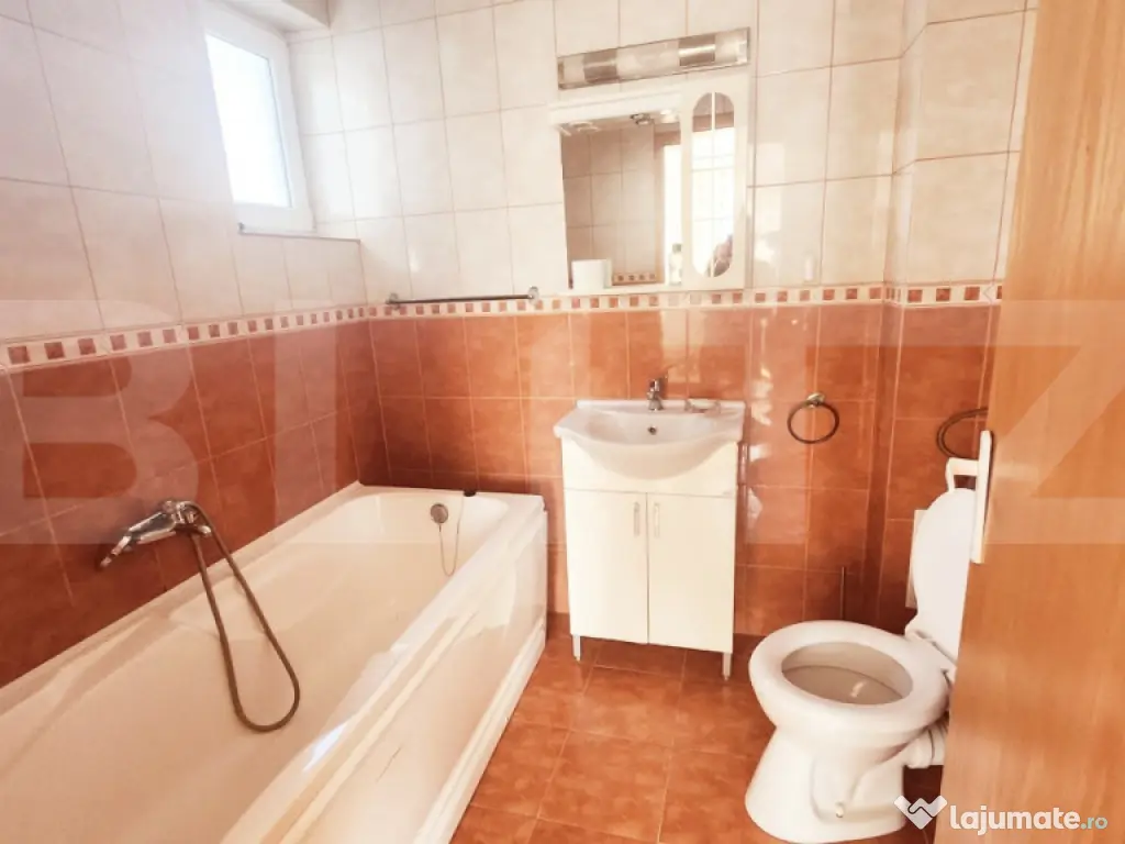 Apartament la casa,decomandat, 3 camere, Alba Iulia