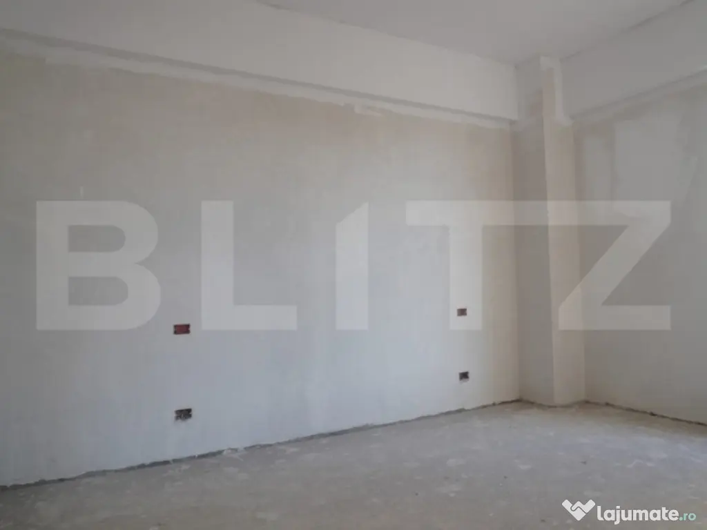 Apartament 3 camere, bloc nou, 67mp, semifinisat, zona Centr