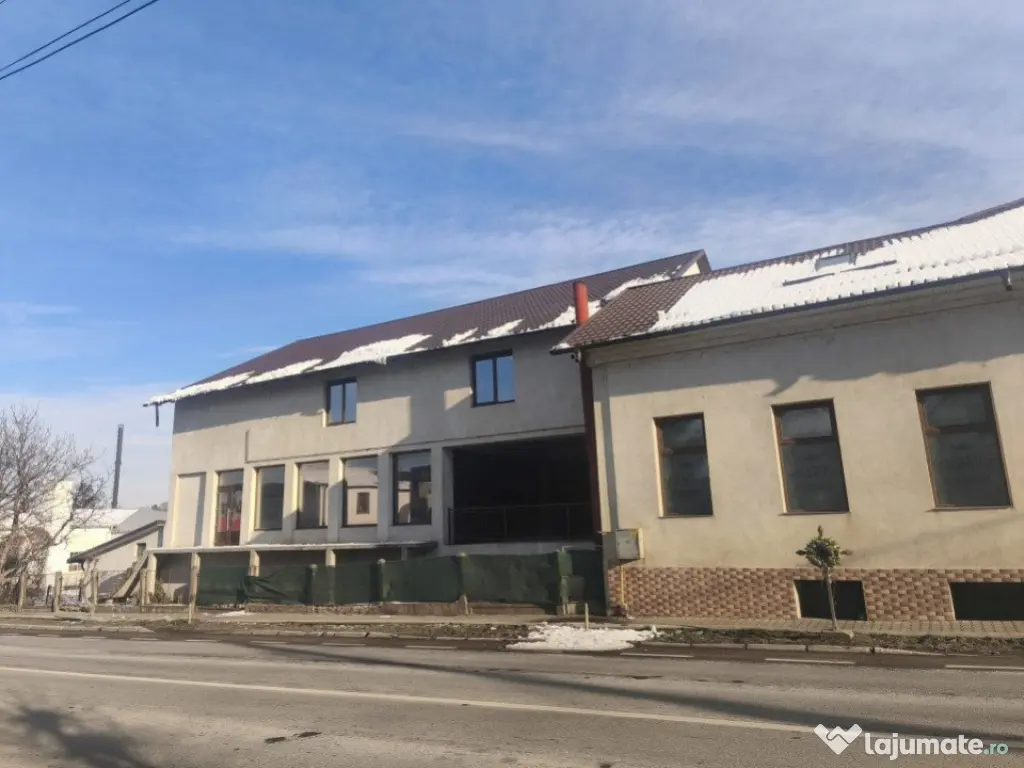 Afacere la cheie! 2 sali evenimente+ apartament 220mp, Siret