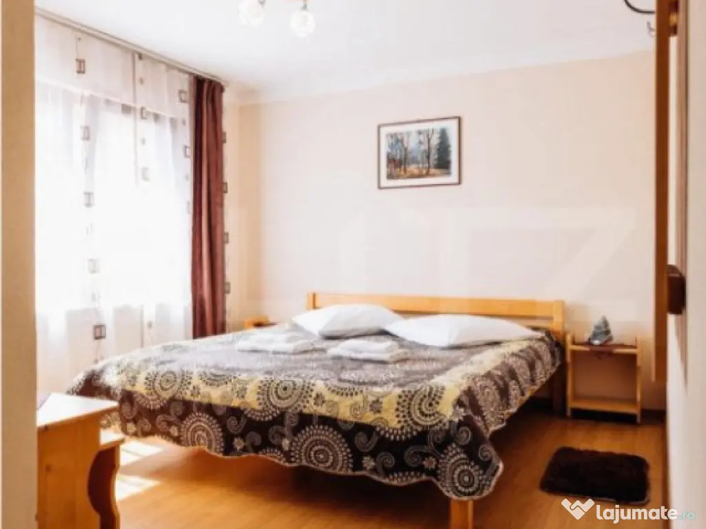 Pensiune cu 20 de canere, 700 mp, zona Praid