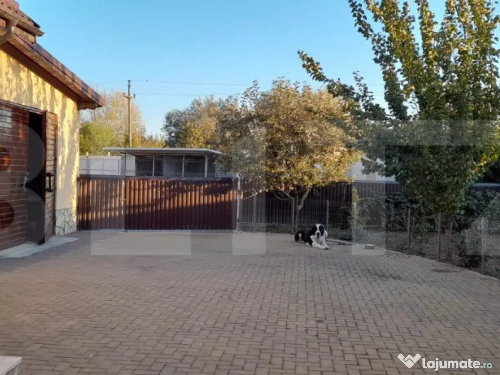 Casa cu 4 camere, 220 mp, zona Itcani