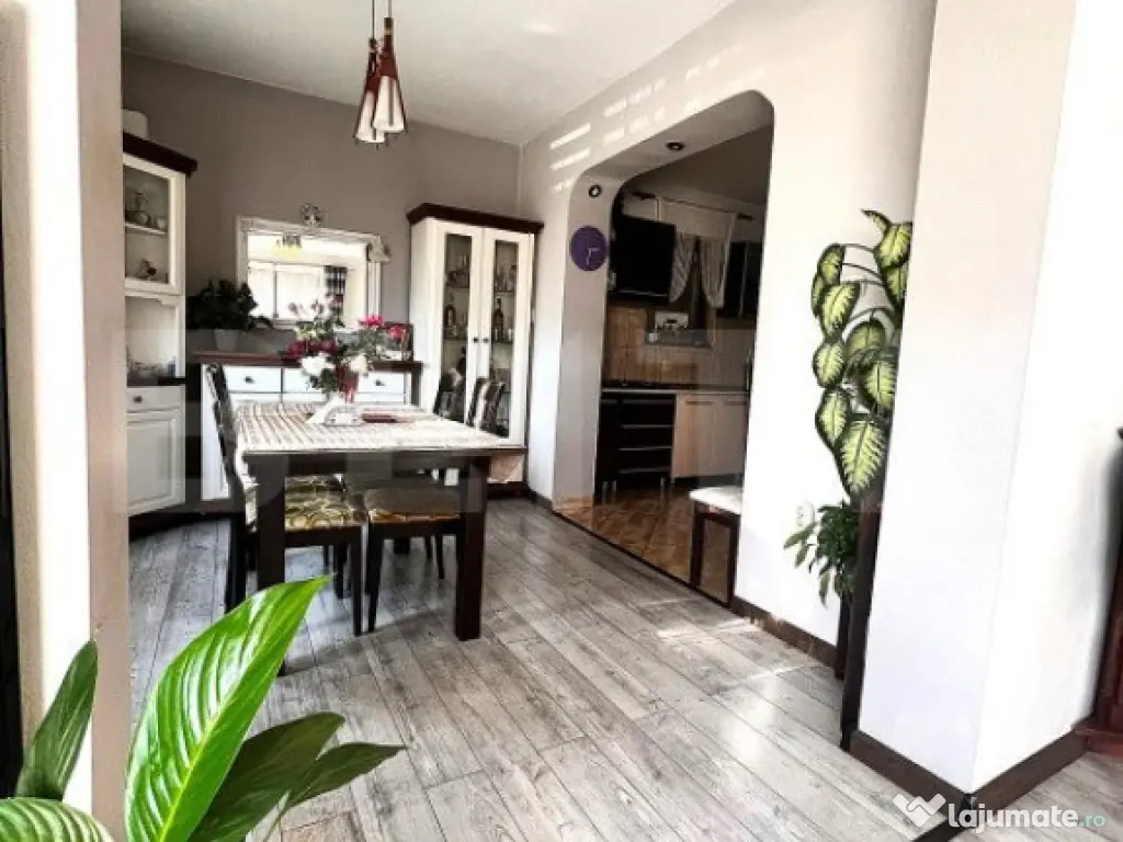 Exclusivitate! Casa individuala 218 mp, teren 575 mp, Dambul