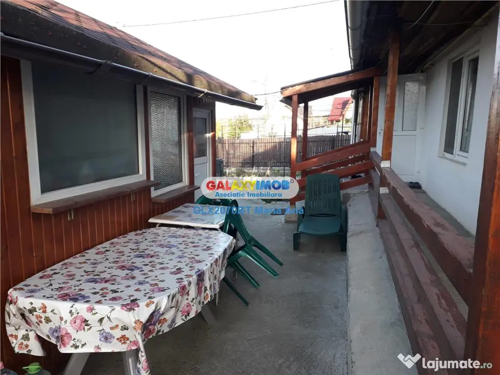 Teren intravilan 1000 mp.,cu casa batraneasca, toate utilita 