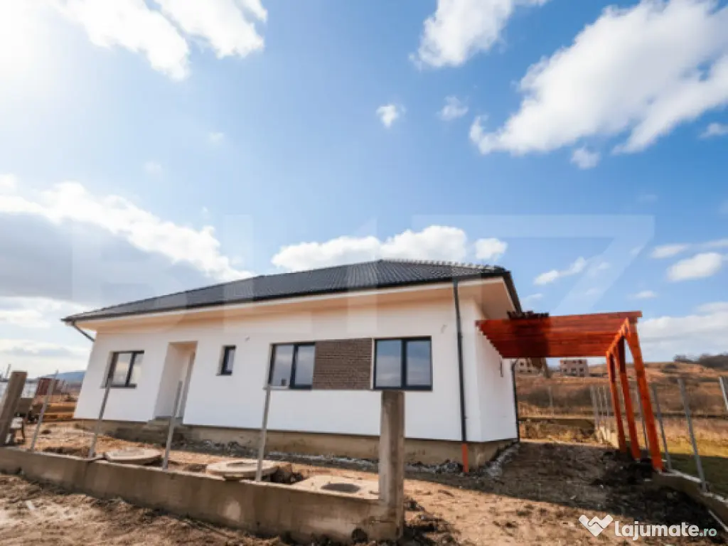 Casa pe un nivel 105 mp cu pod inalt mansardabil de 70mp, te 