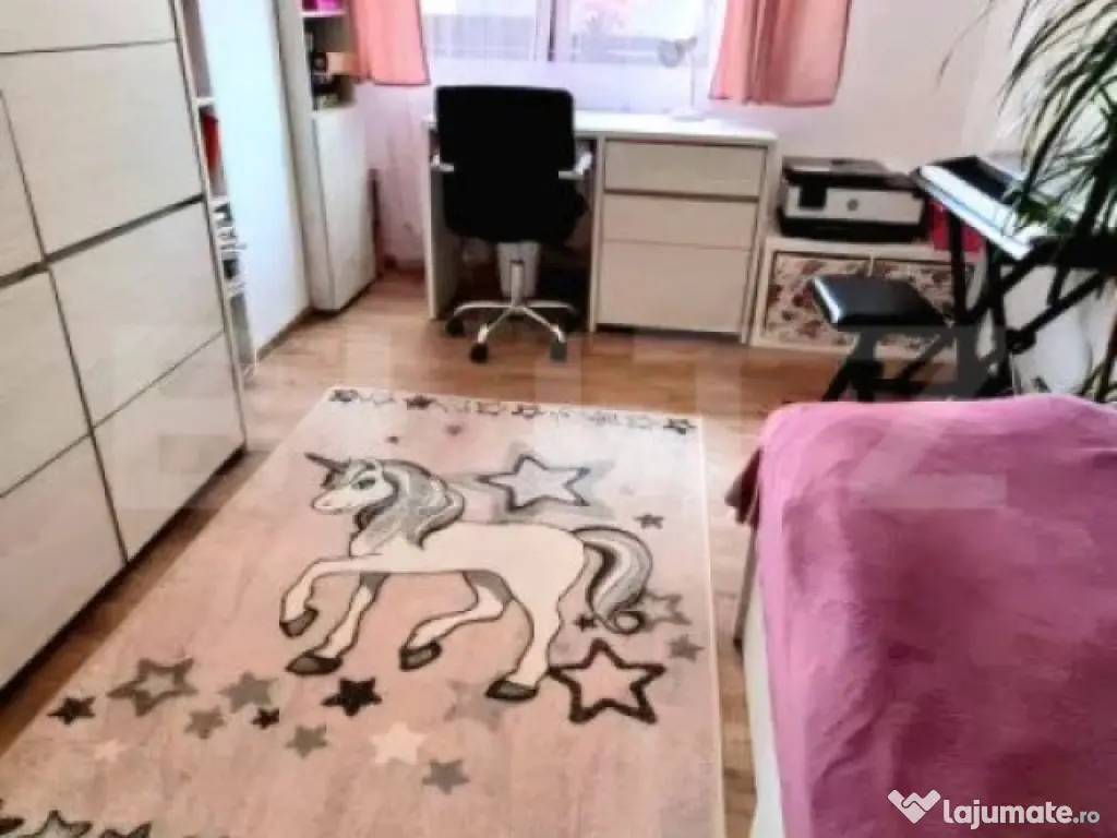 Apartament 3 camere, 63mp, panorama, parcare, zona Stejarulu