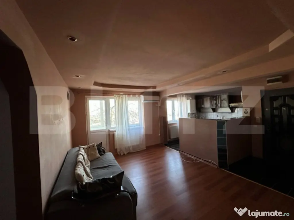 Apartament de vânzare, cu 2 camere, 48 mp, zona Zamfirescu