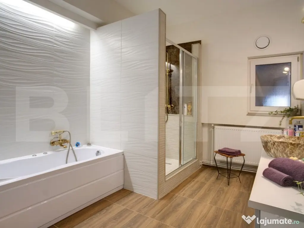 Afacere la cheie,Pensiune, Albert