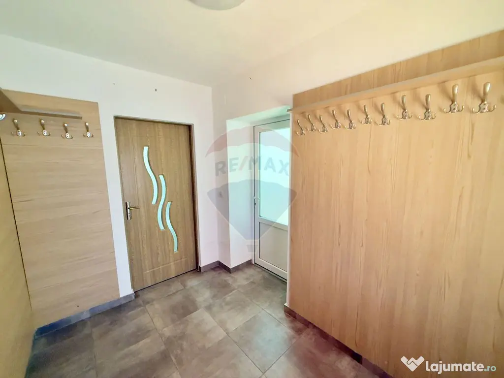 Casă / Vilă cu 7 camere de vânzare