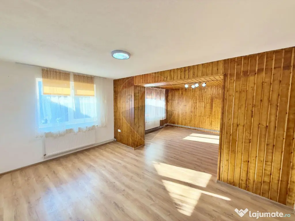 Casă / Vilă cu 7 camere de vânzare