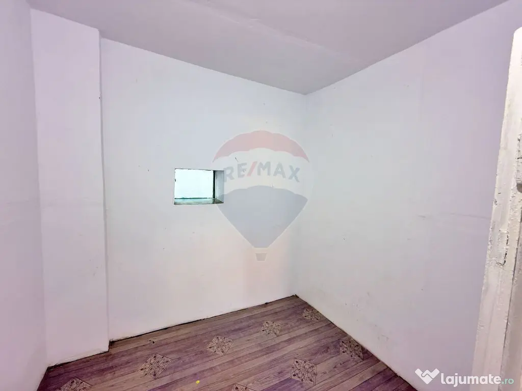 Casă / Vilă cu 7 camere de vânzare