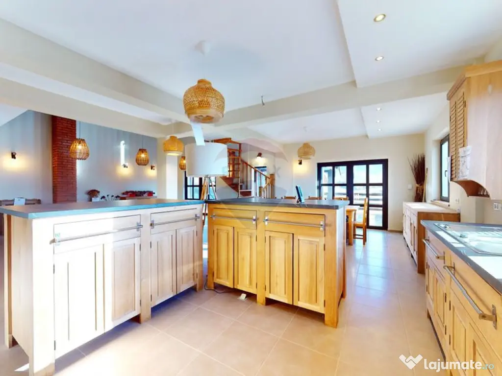 Două Case de vacanță | Pensiune | Bran-Sohodol | 1672 ... 