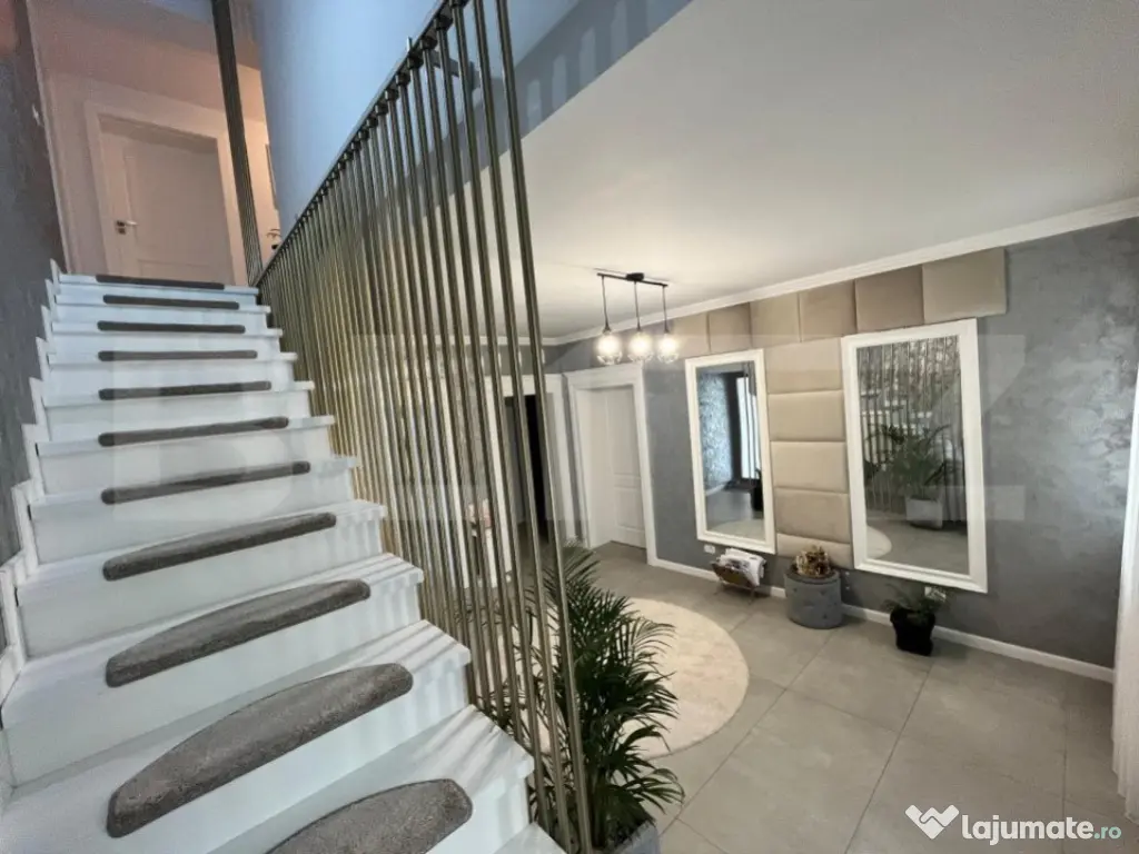 Casa deosebita, 300 mpu, teren 692 mp