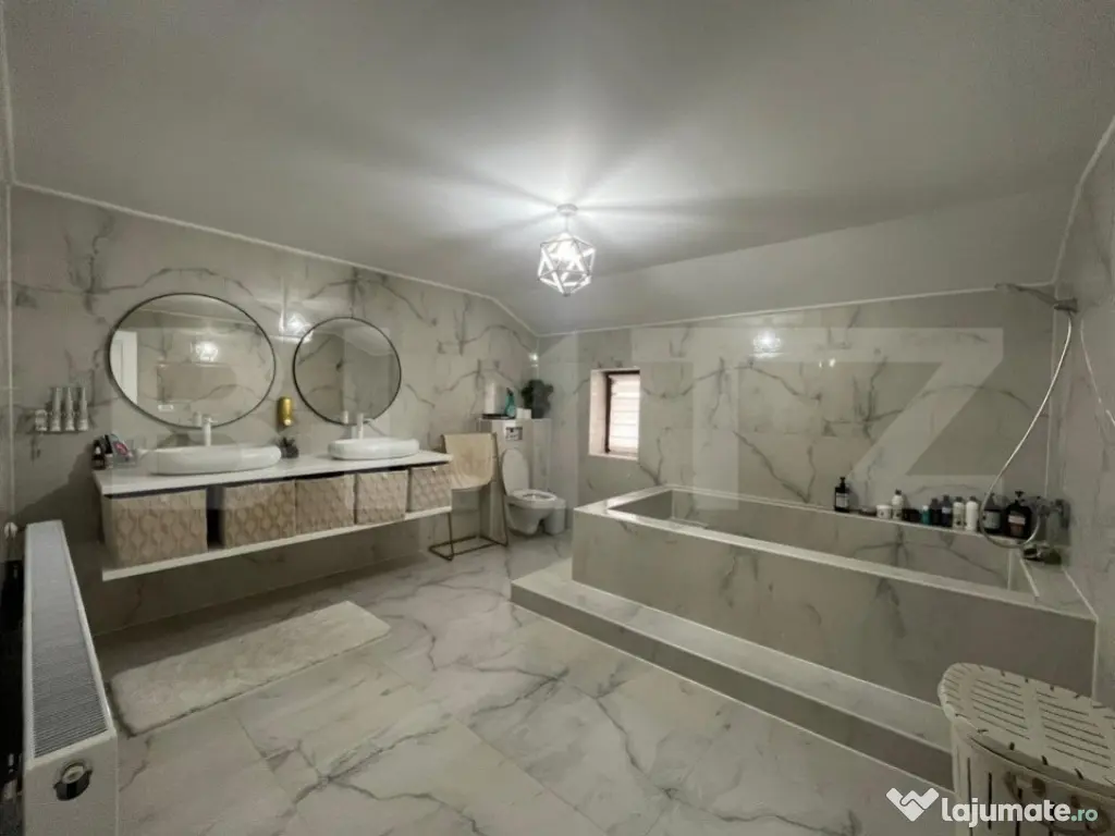 Casa deosebita, 300 mpu, teren 692 mp