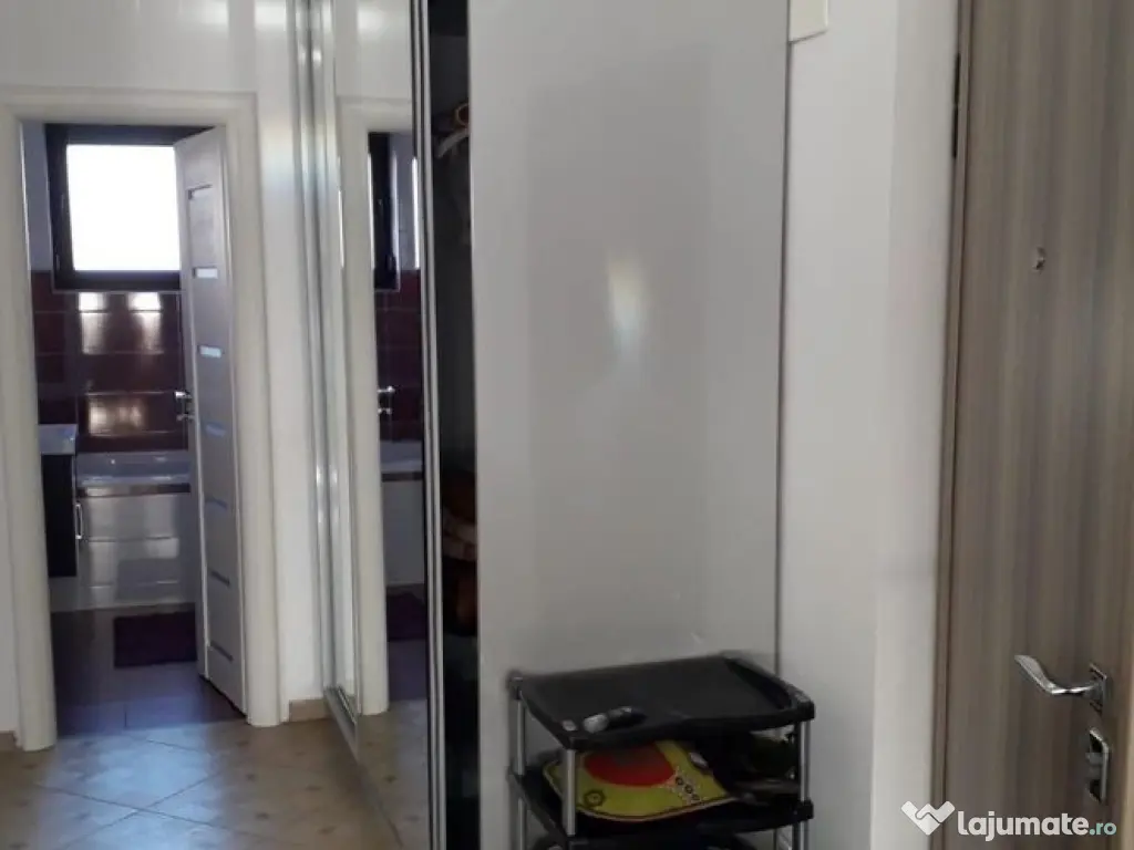 Apartament 3 camere Tractorul