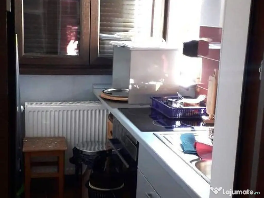 Apartament 3 camere Tractorul