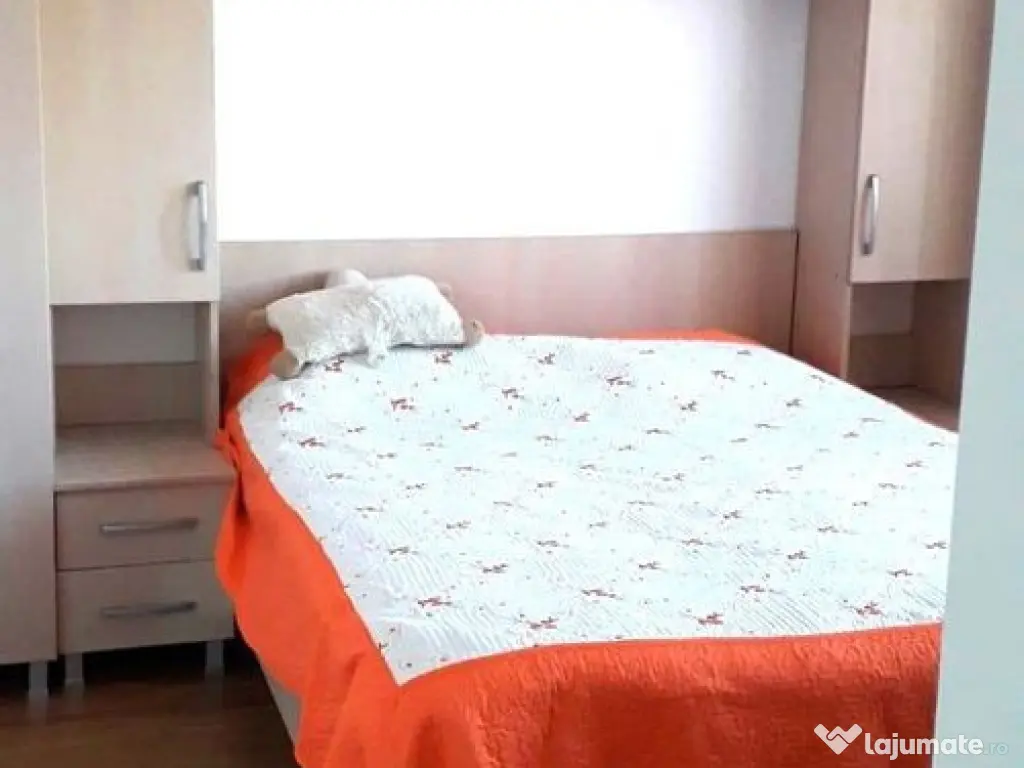 Apartament 3 camere Tractorul