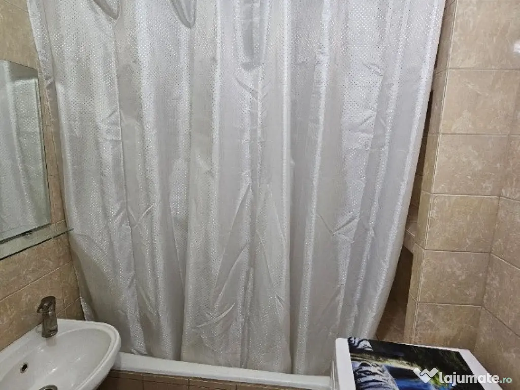 Aparatment cu 2 camere in zona Planete , strada Apollo