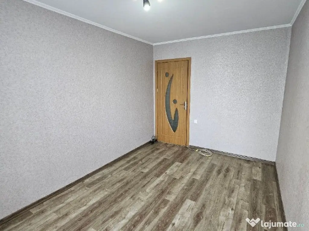 Aparatment cu 2 camere in zona Planete , strada Apollo