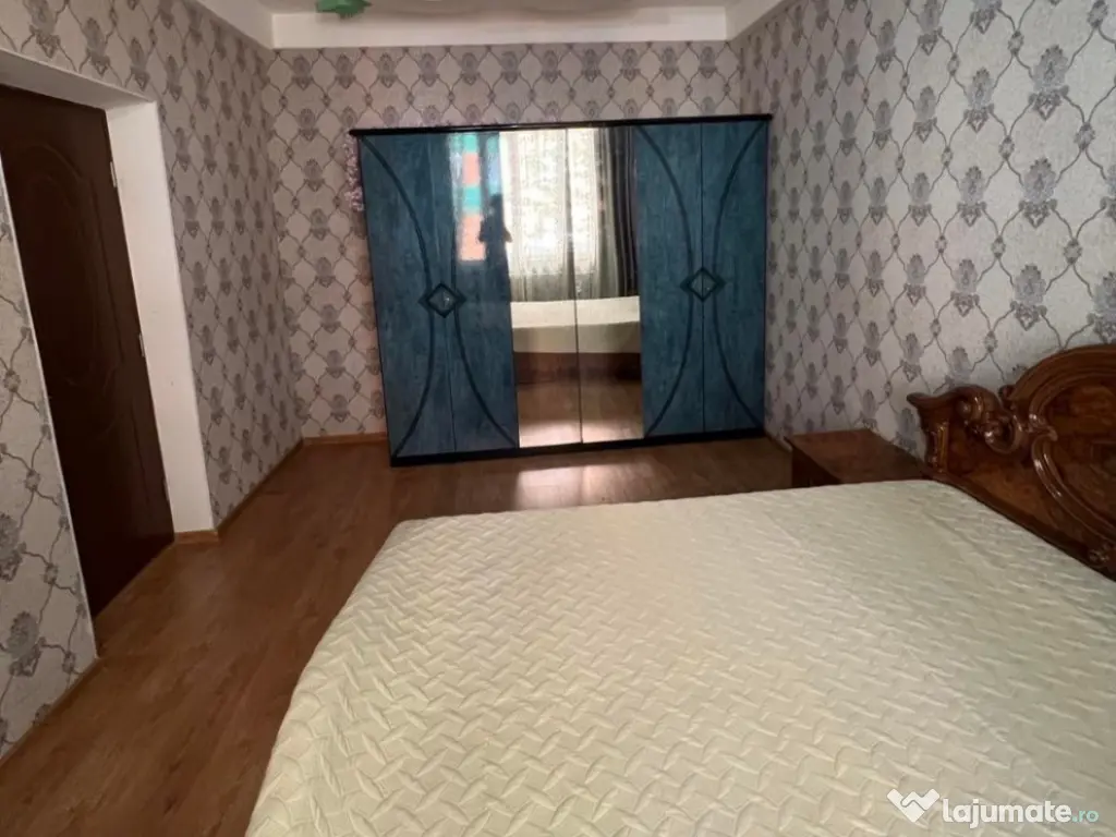 Garsoniera in zona Tractorul