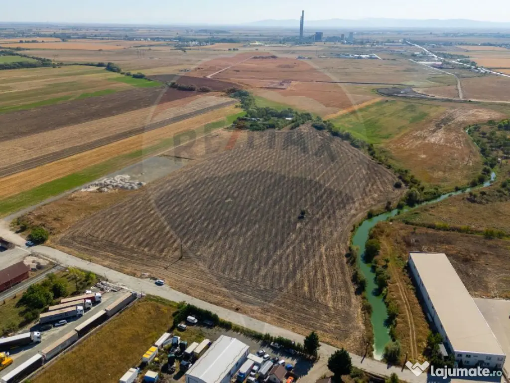 Investiție Arad: 20.000 mp teren cu utilități și acce... 