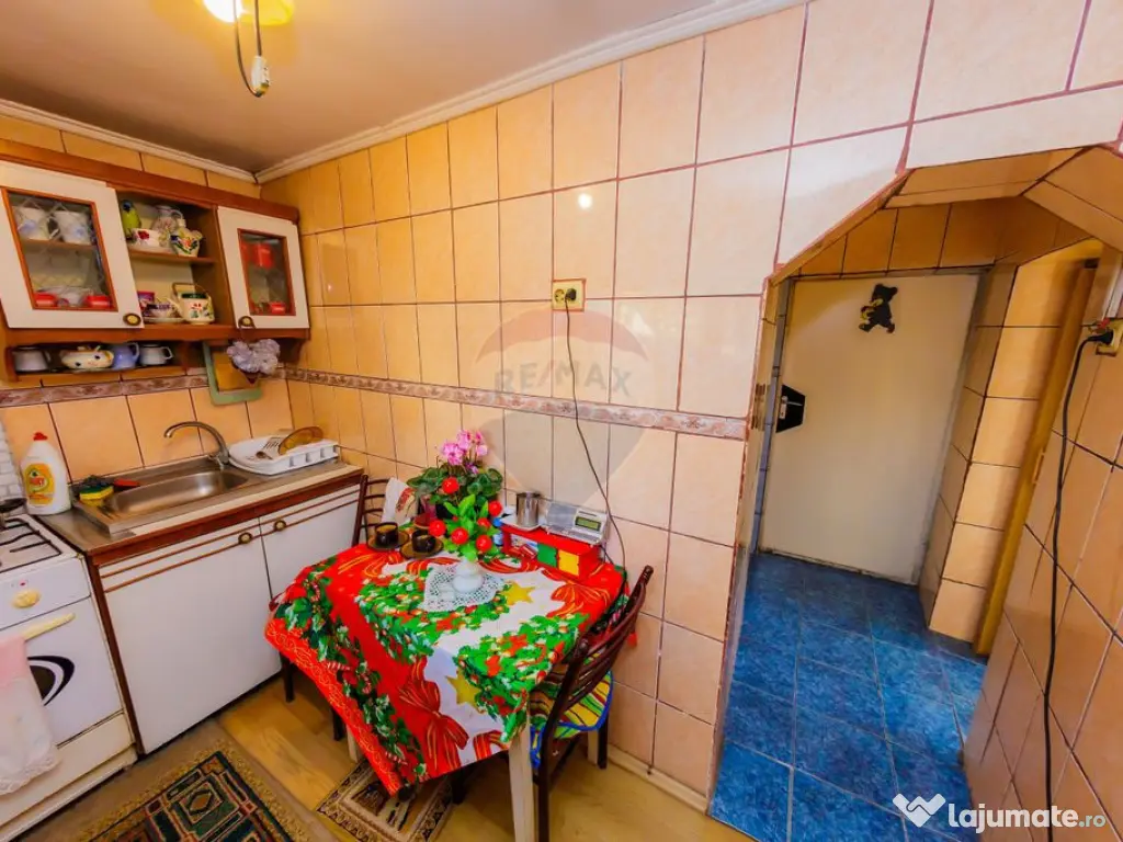 DE VANZARE Oportunitate rară proprietate cu 2 case zona ... 