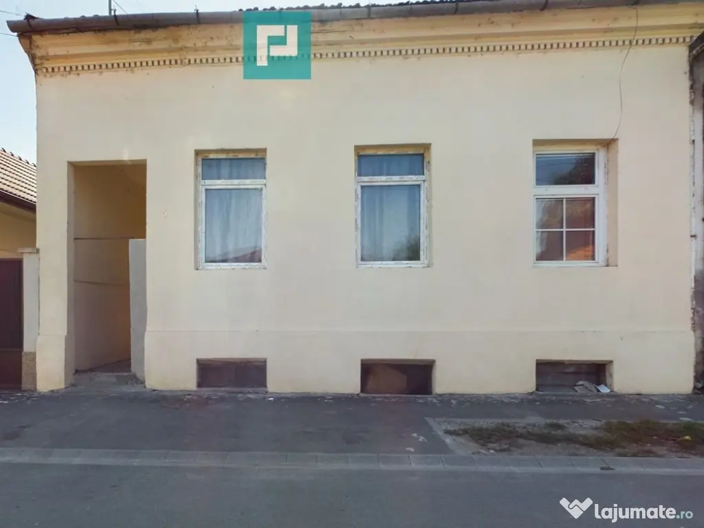 Apartament 2 camere la curte - Biserica sarbească 