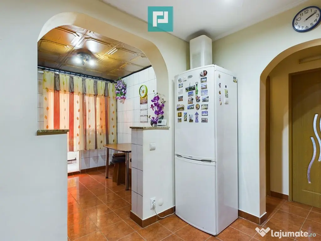 Apartament 2 camere decomandat - Confecții