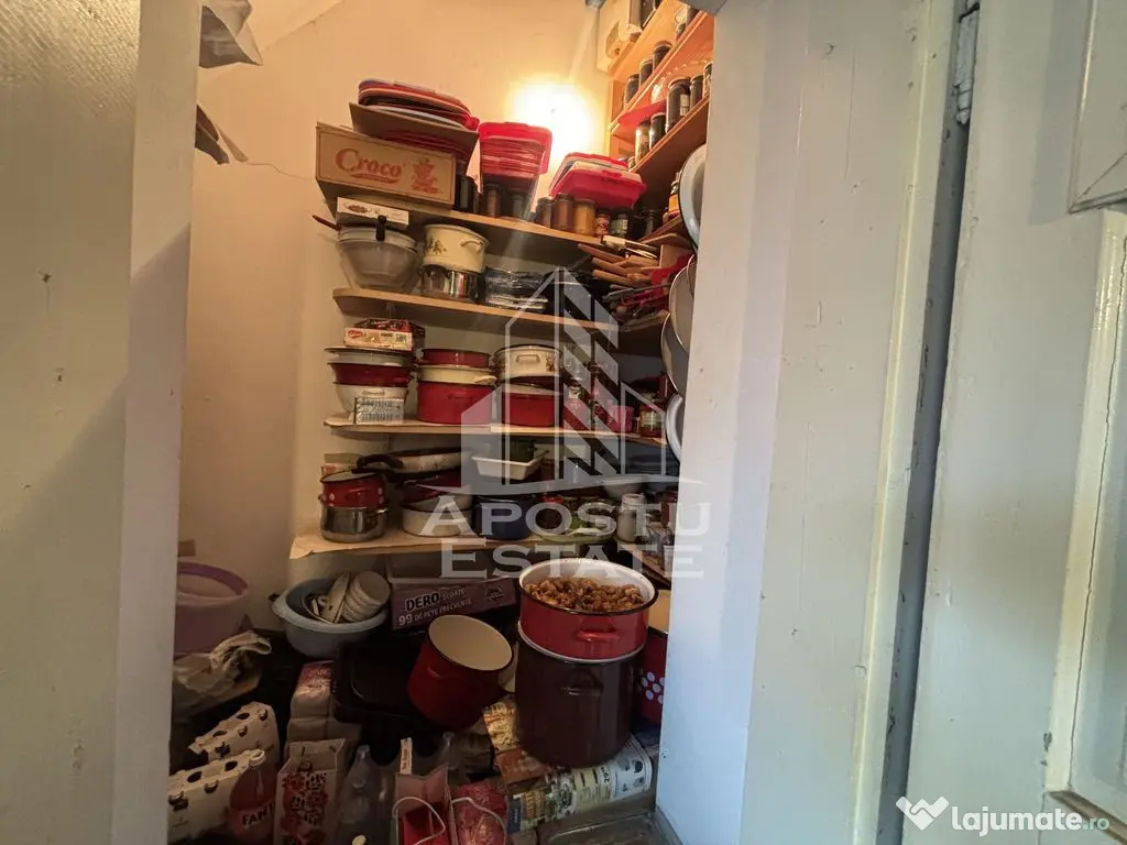 Apartament la curte comuna in zona Sagului, centrala termica