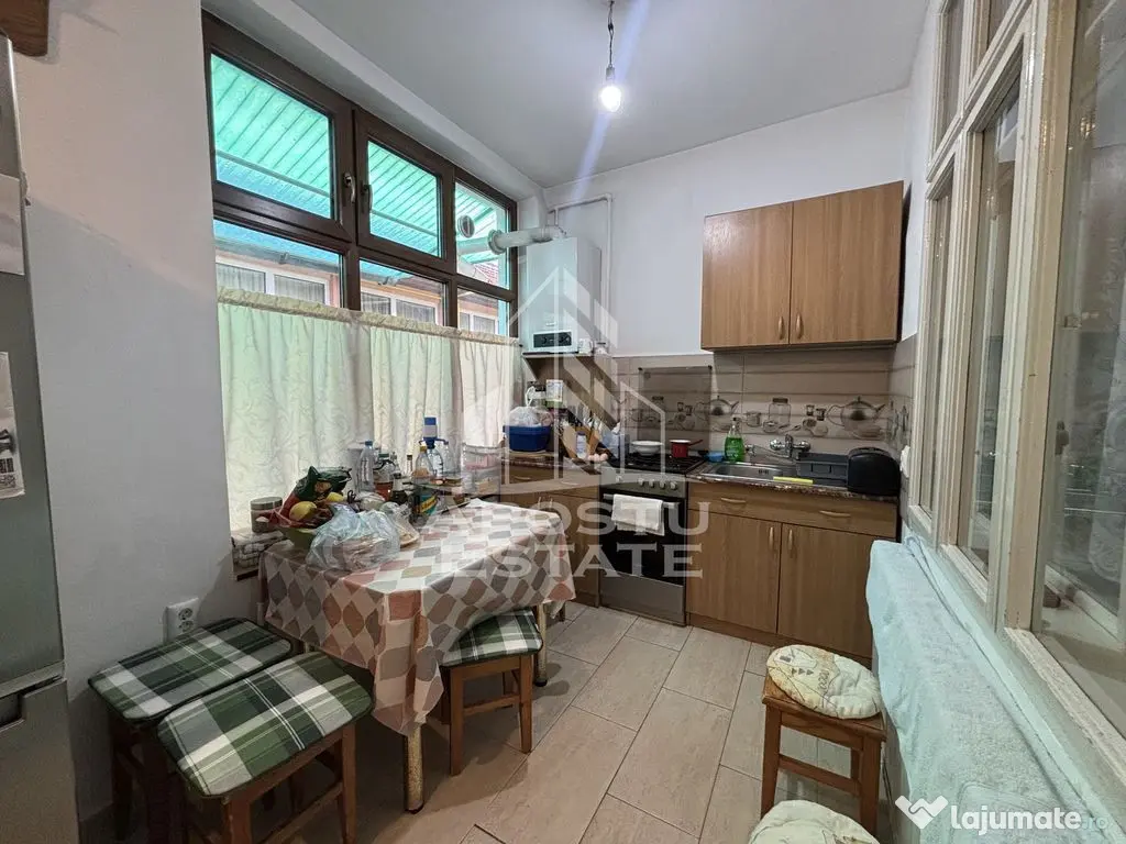 Apartament la curte comuna in zona Sagului, centrala termica