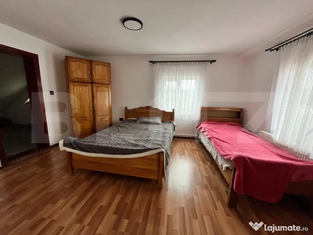 Casa cu 14 ari teren, finisata si mobilata, zona Cepari