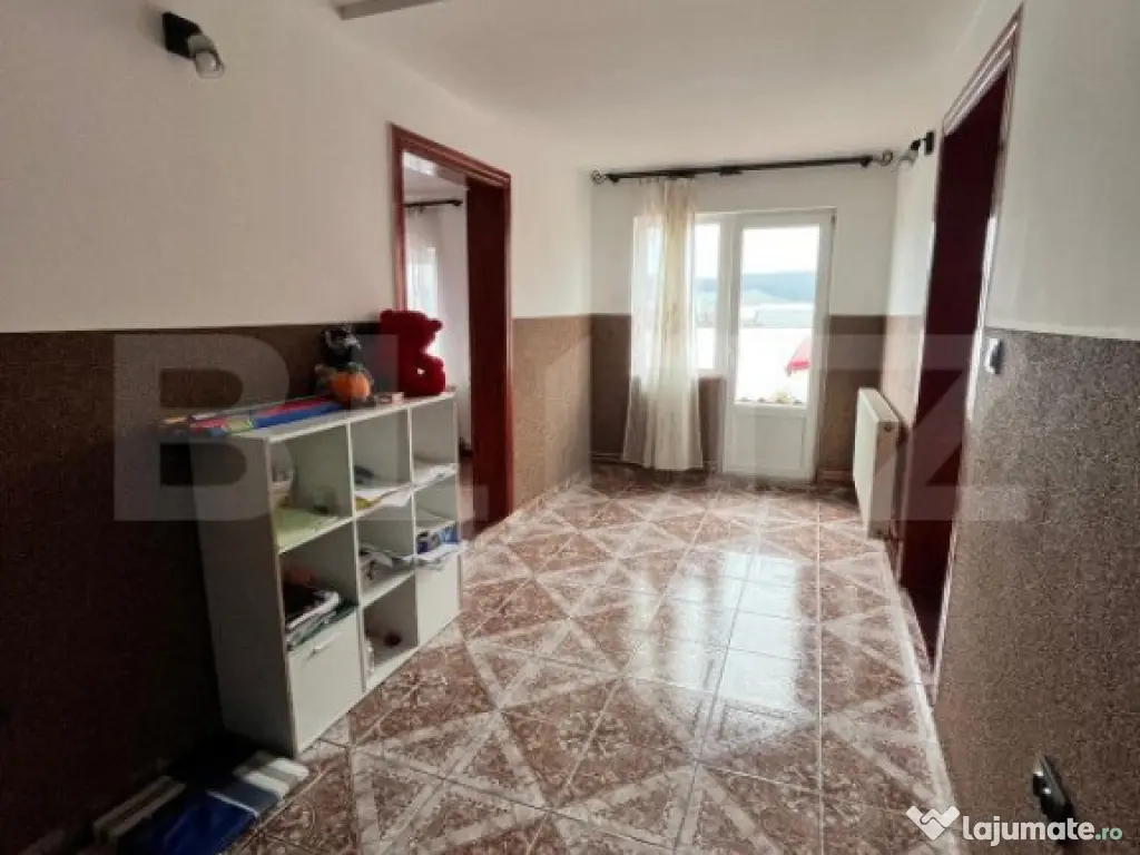 Casa cu 14 ari teren, finisata si mobilata, zona Cepari