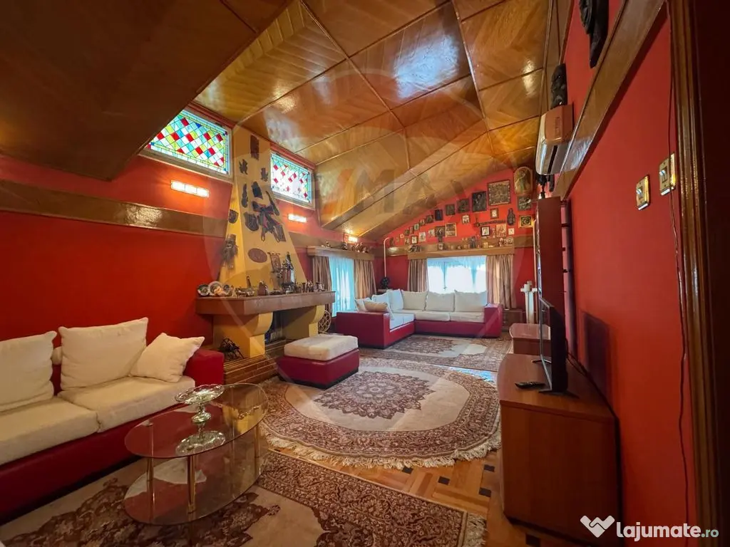 Casă / Vilă cu 8 camere de vânzare în zona Industriil... 