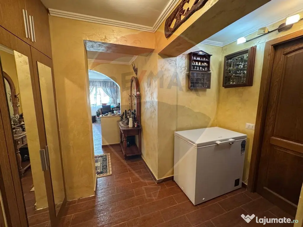 Apartament cu 3 camere in Dumitresti