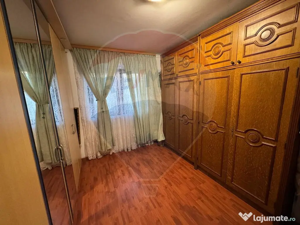 Apartament cu 3 camere in Dumitresti