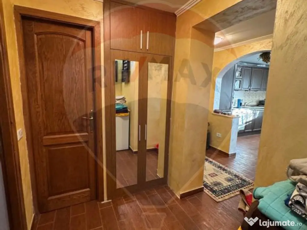 Apartament cu 3 camere in Dumitresti