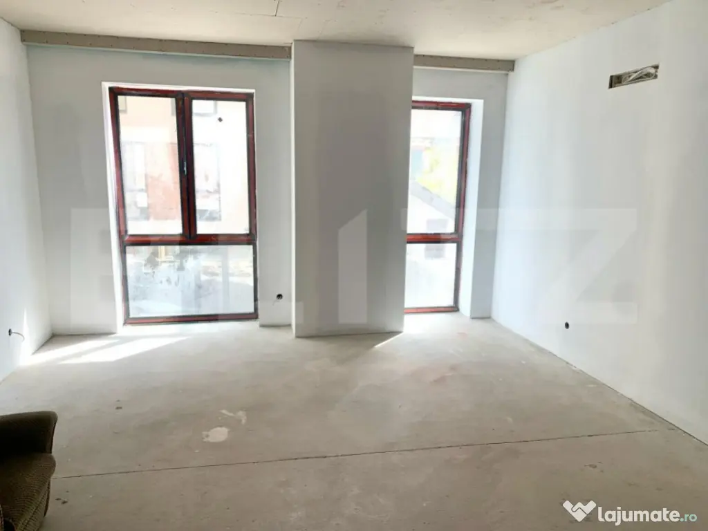 Apartament cu 3 camere, 87 mp, semifinisat, zonă ultracentr